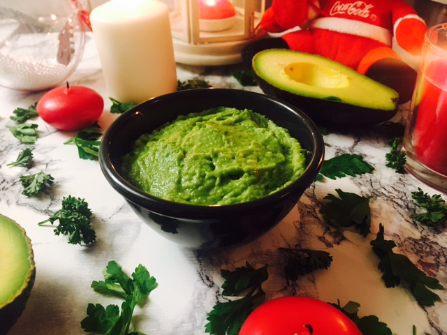 Puree D Avocat Au Paprika Coriandre Et Persil Baby Epicure